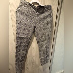Old Navy women’s Black and White Plaid Dress Pants